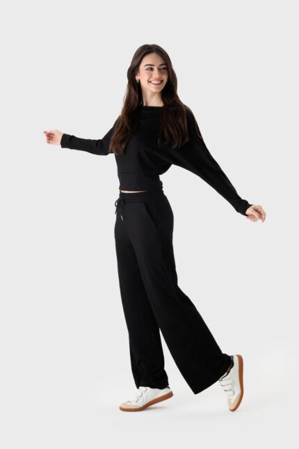 Relaxed Cropped Sweatshirt & Wide-Leg Pant Set